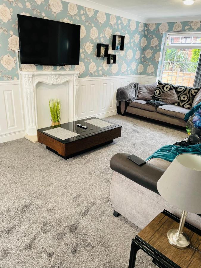 Alder House - A Modern Vibrant 4 Bedroom House Marston Green Exteriér fotografie