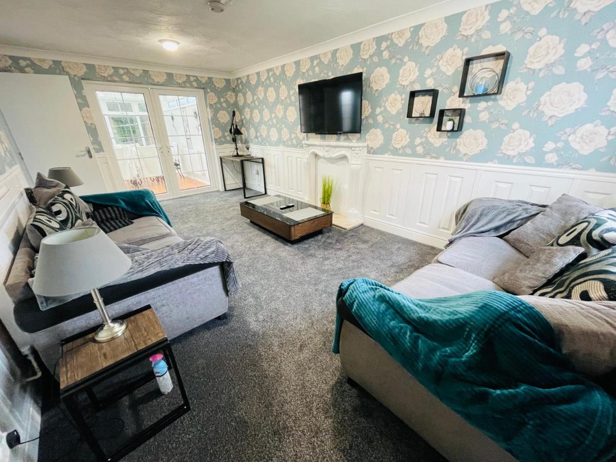 Alder House - A Modern Vibrant 4 Bedroom House Marston Green Exteriér fotografie